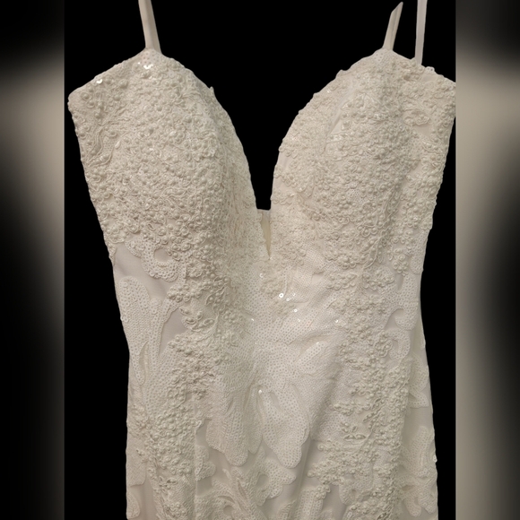 Dave & Johnny Beautiful Mermaid Bridal Wedding Gown NWT - Picture 3 of 5